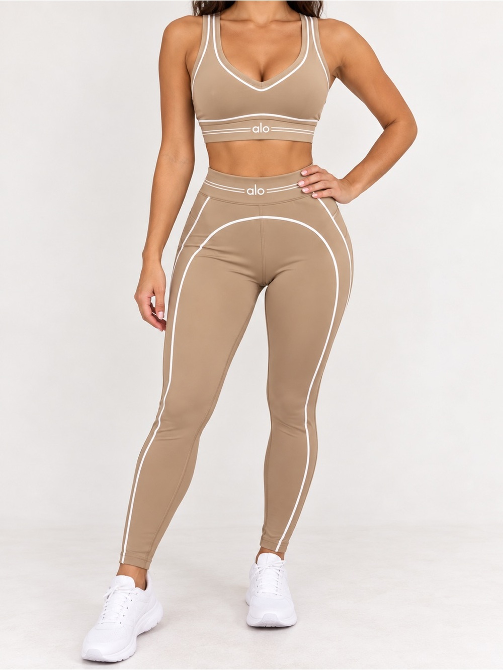 ALO Yoga NWT Tan Beige Activewear Set Small Sports Bra Leggings